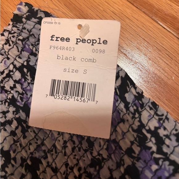 NEW! FREE PEOPLE Crinkle Pleat CONVERTIBLE ASYMETRICAL Smocked TOP SKIRT Size S - Picture 4 of 7